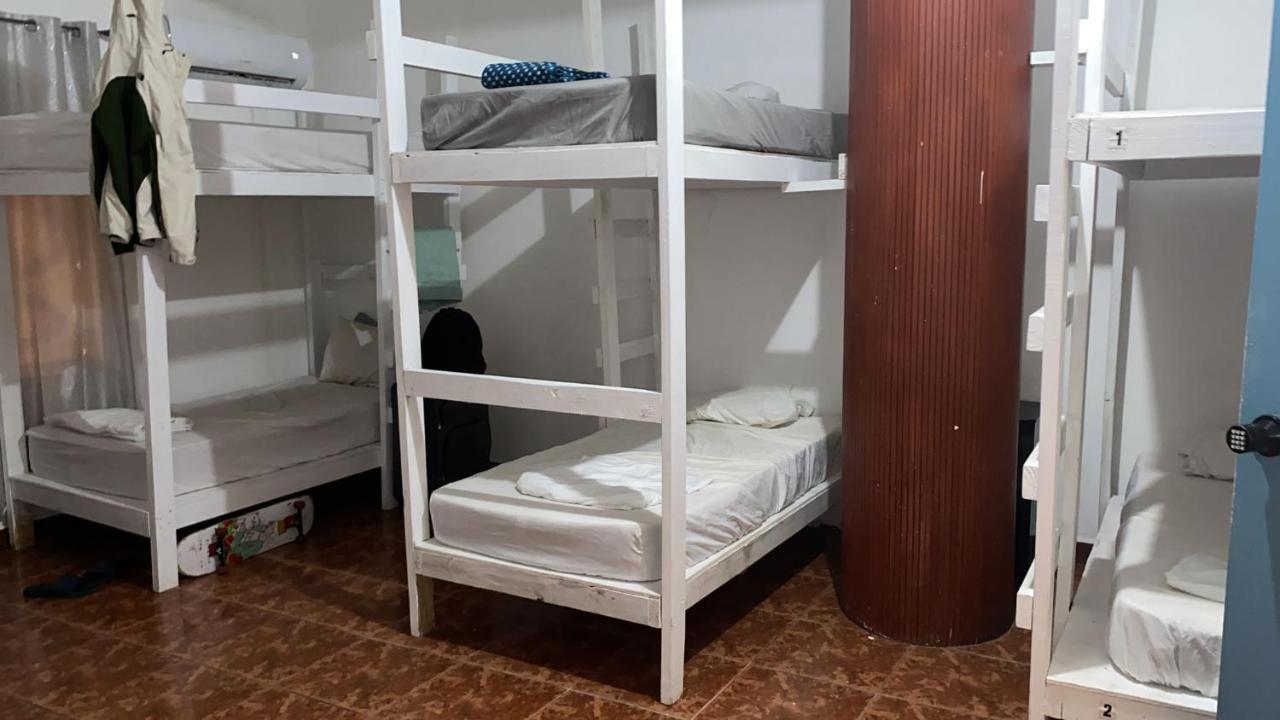 Beach Dorms San Juan Ngoại thất bức ảnh