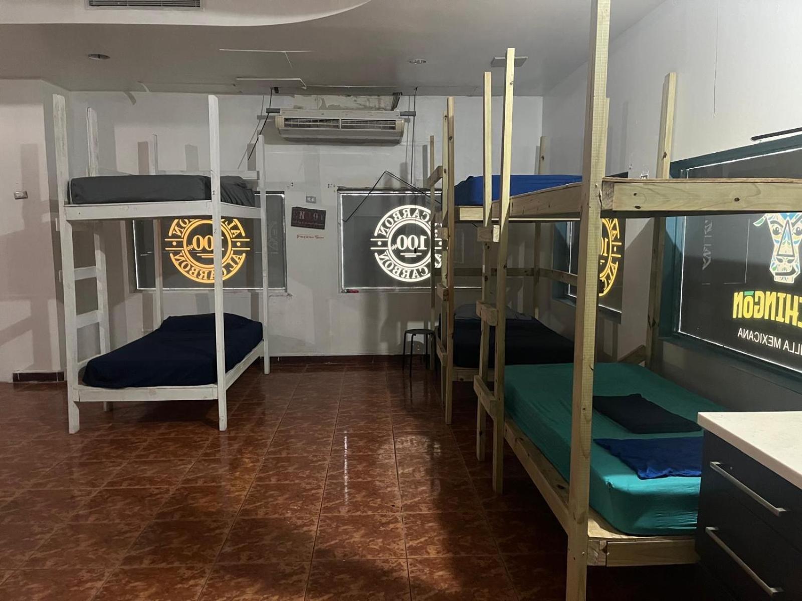 Beach Dorms San Juan Ngoại thất bức ảnh