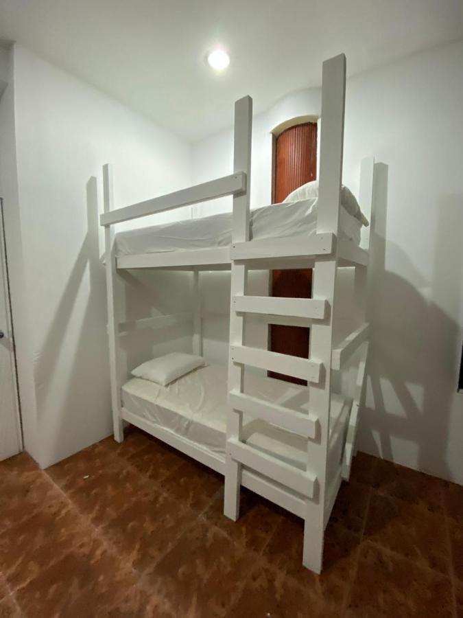 Beach Dorms San Juan Ngoại thất bức ảnh